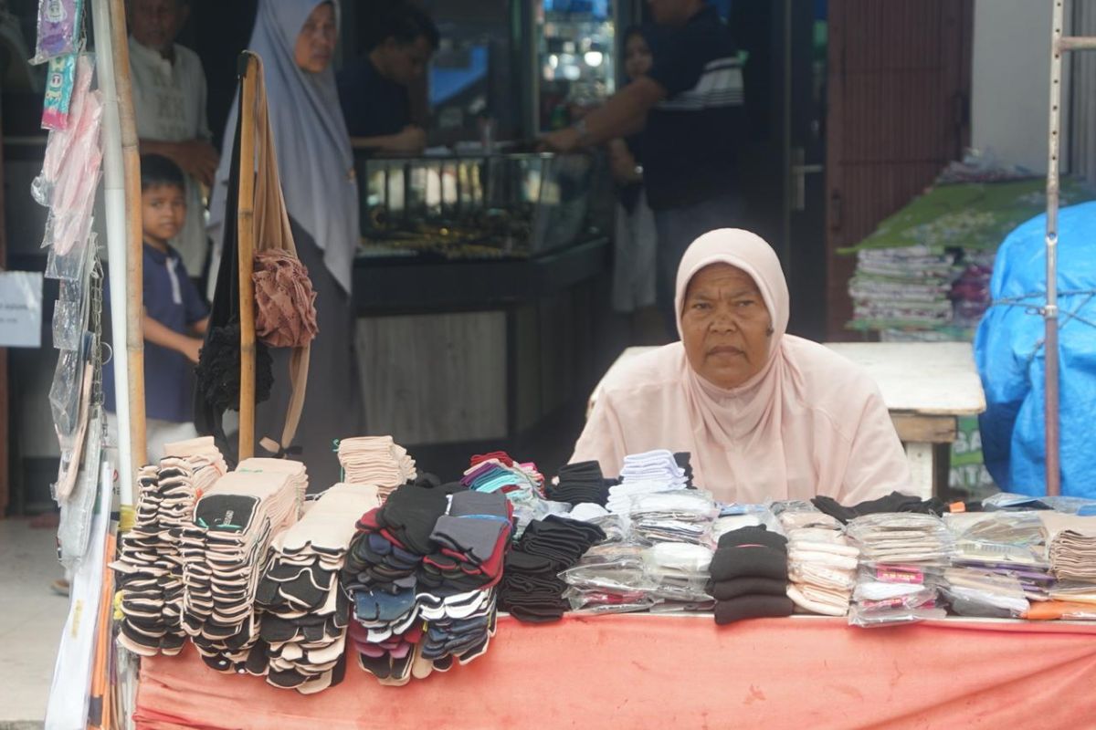 Mualem-Dek Fadh siapkan bantuan modal usaha bagi PKL