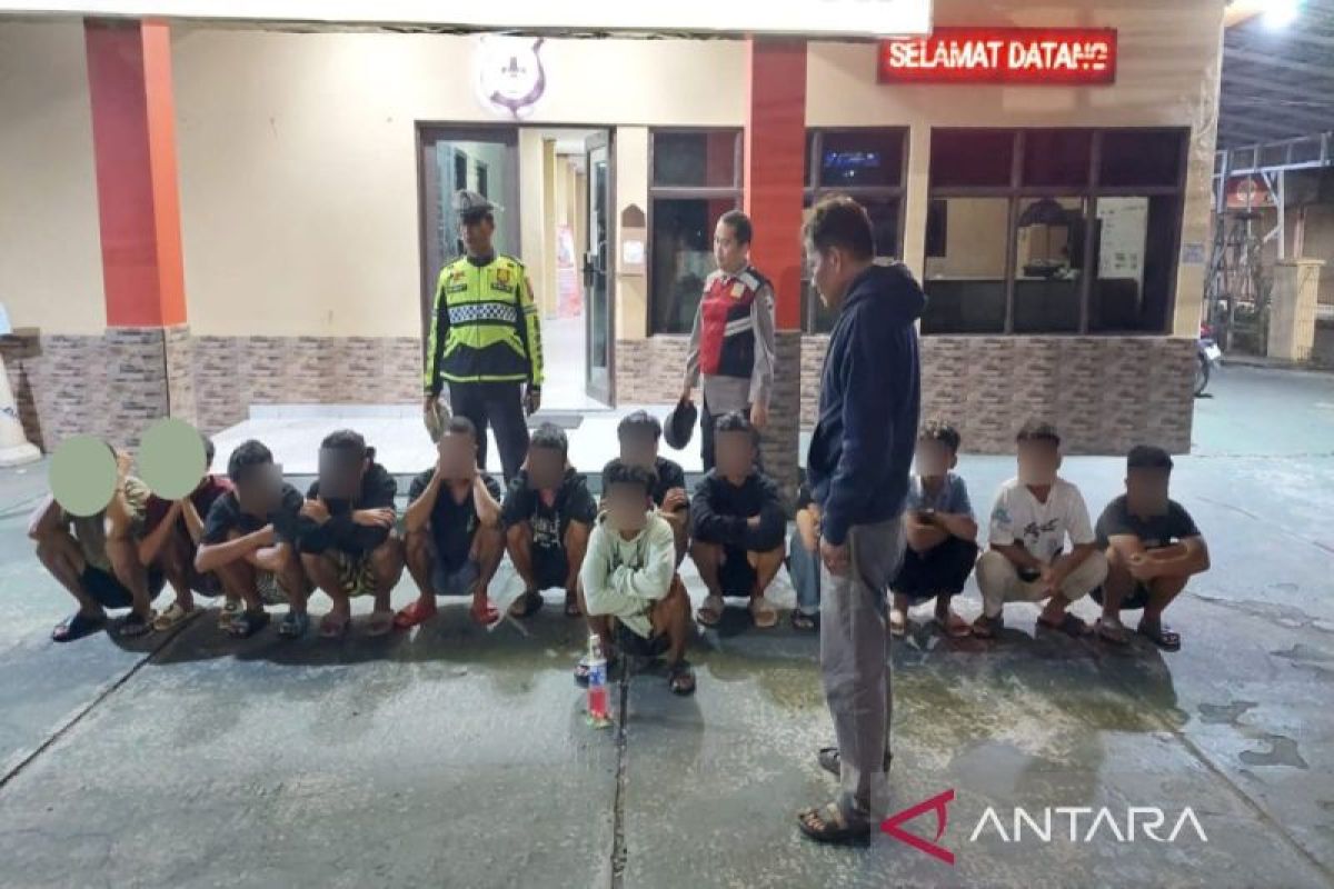 Belasan remaja ditangkap saat pesta minuman keras di Banjarmasin