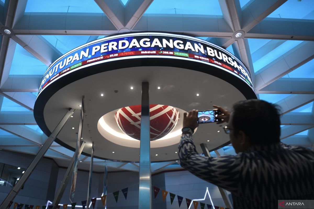 IHSG Jumat dibuka naik 12,31 poin