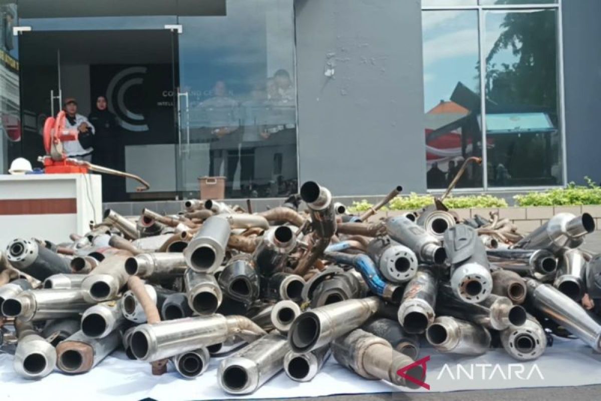 527 pengendara gunakan knalpot brong ditindak di Surabaya