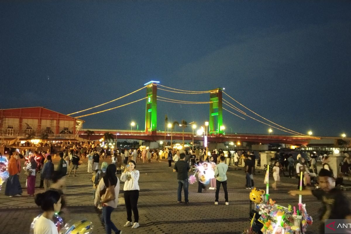 Rekayasa lalu lintas, Jembatan Ampera ditutup saat malam Tahun Baru 2025