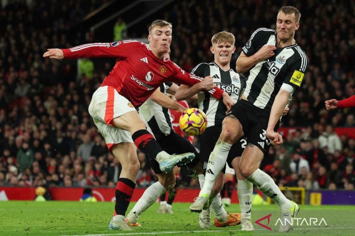 Man United gagal naik setelah ditaklukkan Newcastle