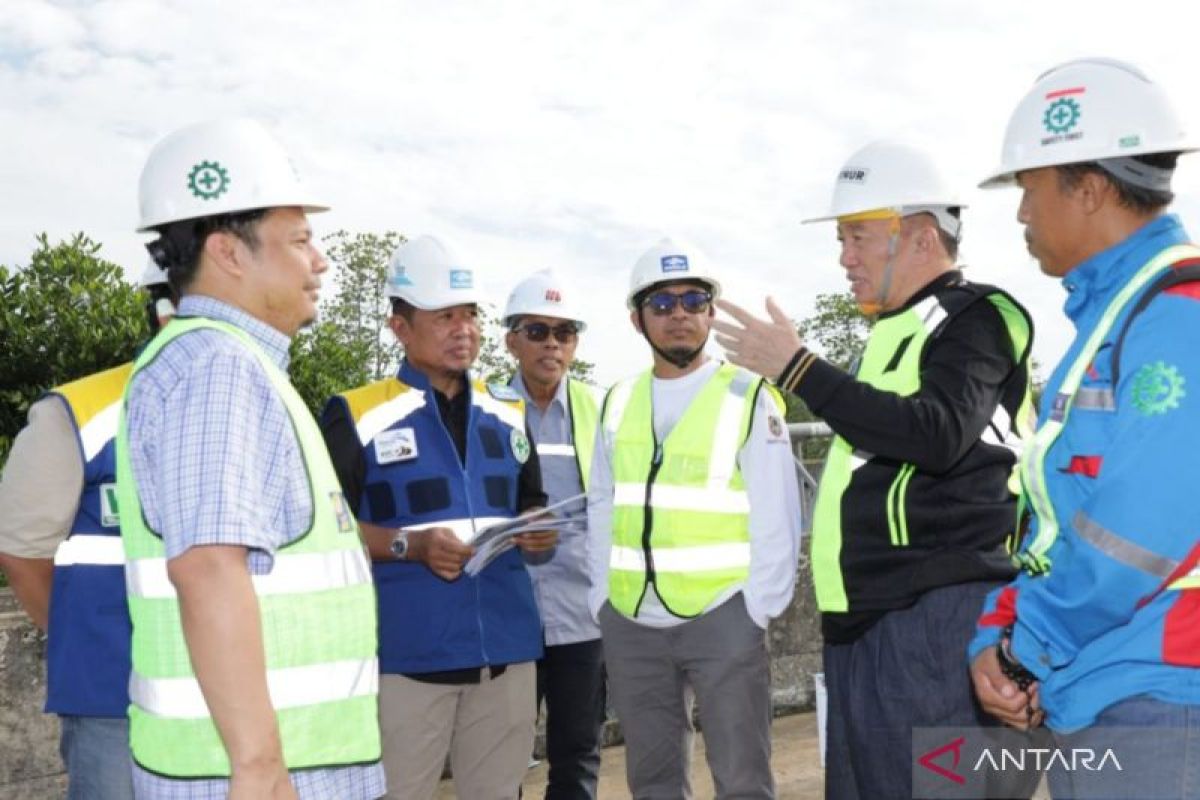 Gubernur Kalsel targetkan jembatan Batulicin-Kotabaru tiga tahun selesai