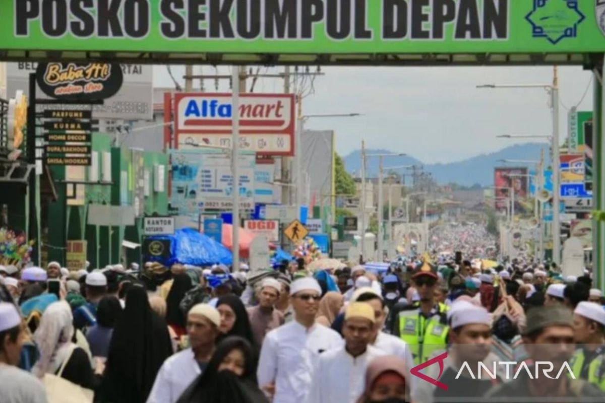 Diskominfo Kalsel tingkatkan jaringan internet saat Haul Guru Sekumpul