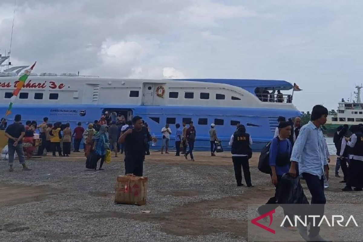 Pemudik Nataru di Pelabuhan Pangkalbalam 5.438 orang