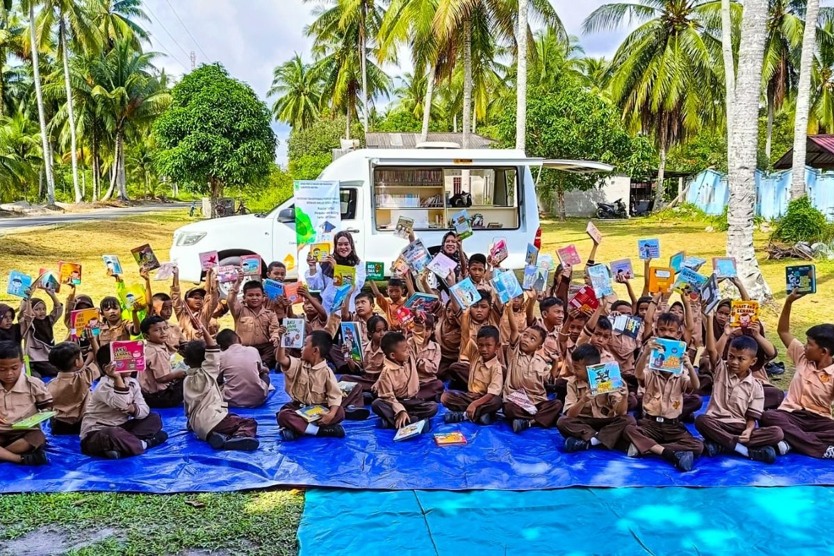 Disperpusip Natuna tingkatkan literasi pelajar lewat Pusling-Cerdas