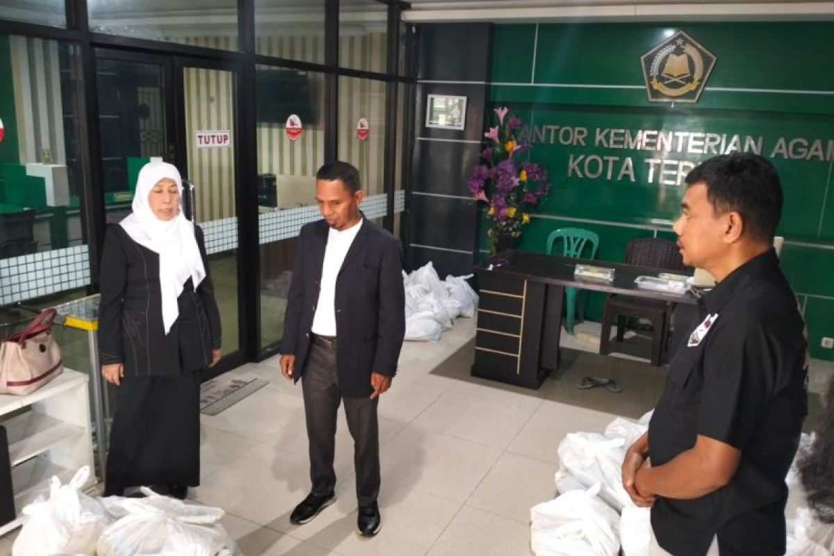 Kemenag Ternate salurkan bantuan untuk  eks napiter