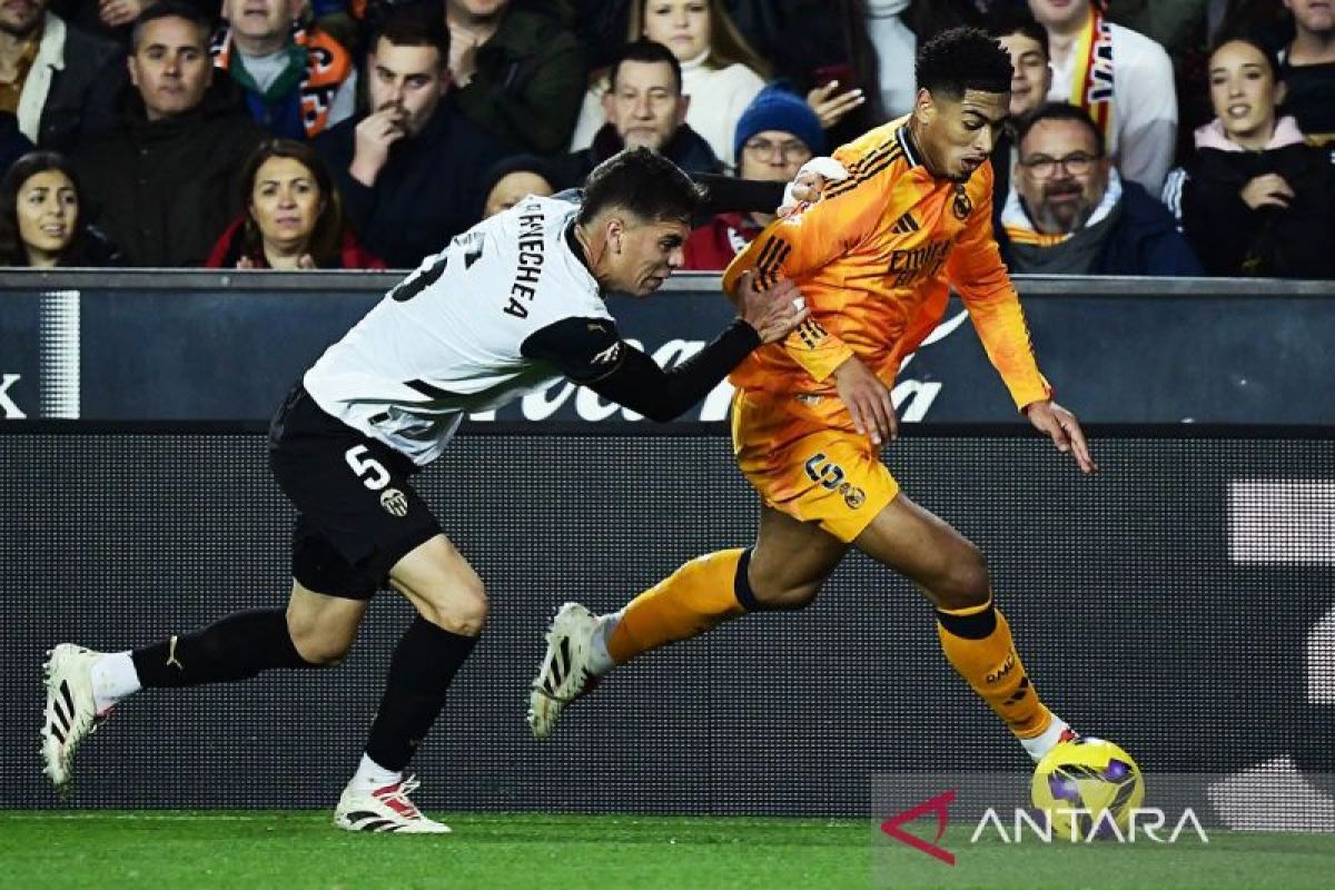 Real Madrid bawa pulang kemenangan 2-1 dari Valencia