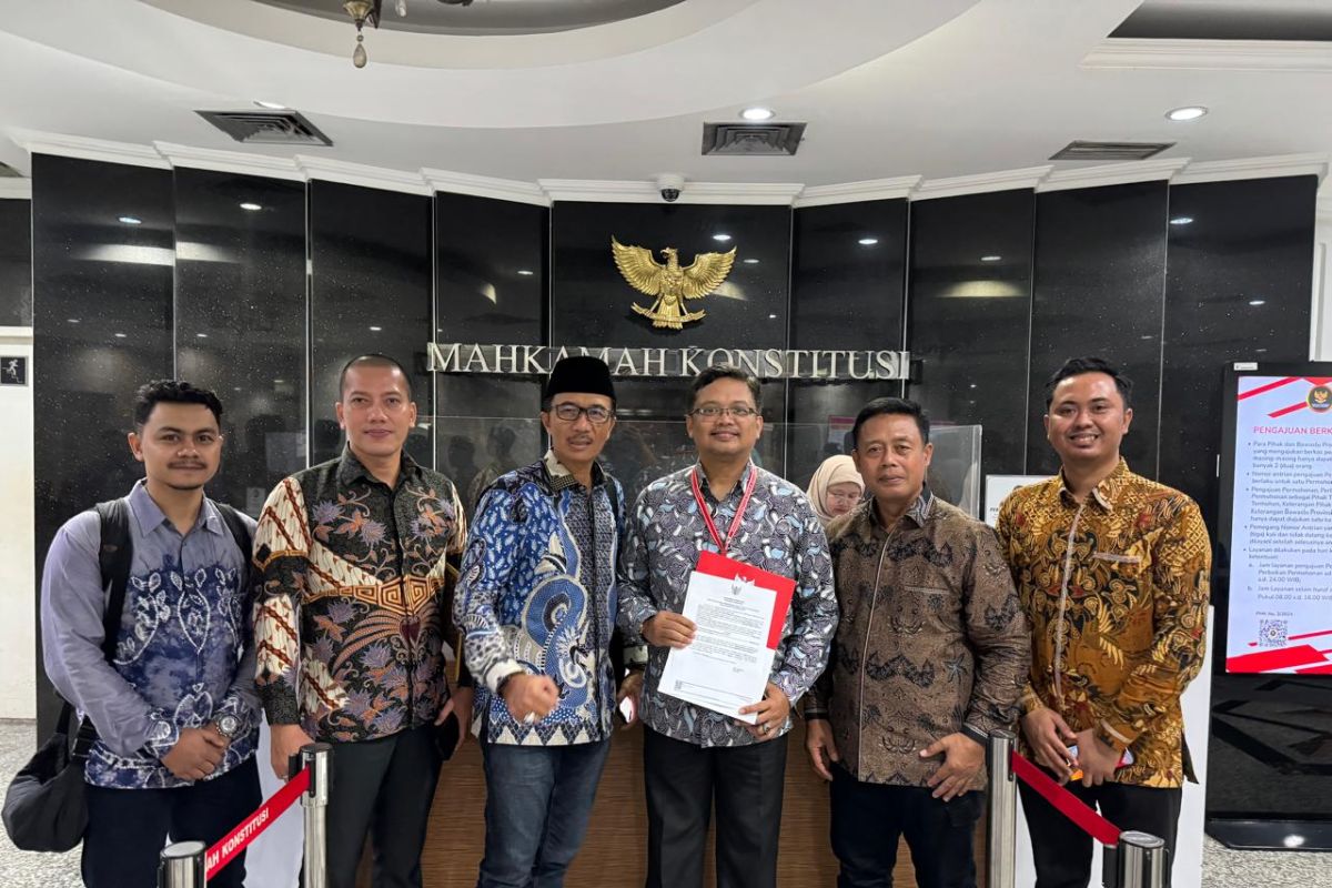 Tim Hukum Khofifah-Emil nyatakan siap kawal pilihan warga Jatim