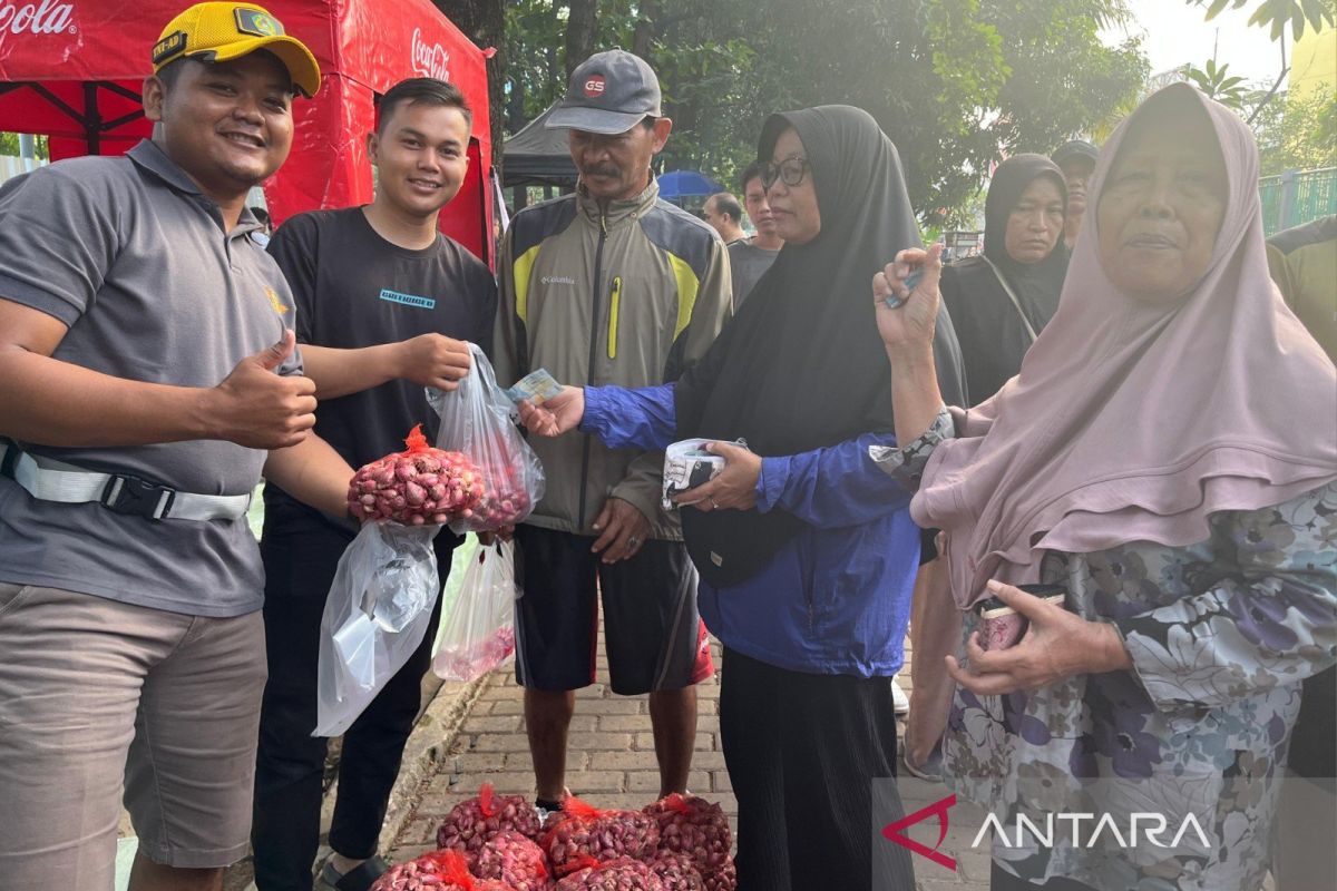 Bawang merah Korem 051/Wkt mejeng di CFD Kota Bekasi