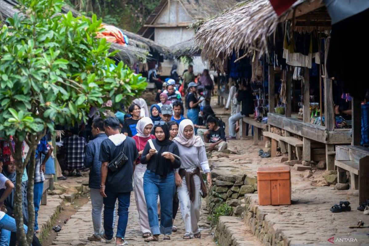 Pengunjung padati saba budaya Badui di pedalaman Lebak Banten 