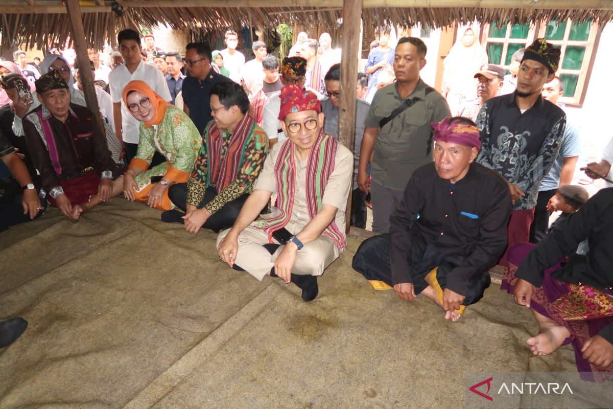 Menbud Fadli Zon resmikan museum desa di Lombok Utara