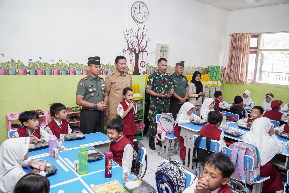 Program Makan Bergizi Gratis sasar 3.500 siswa di Lamongan