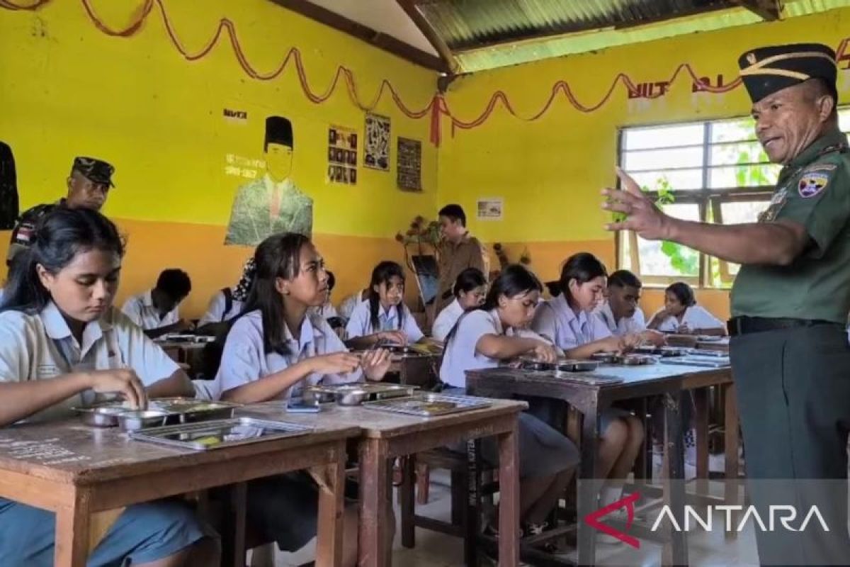 12 sekolah di NTT mulai terapkan program MBG