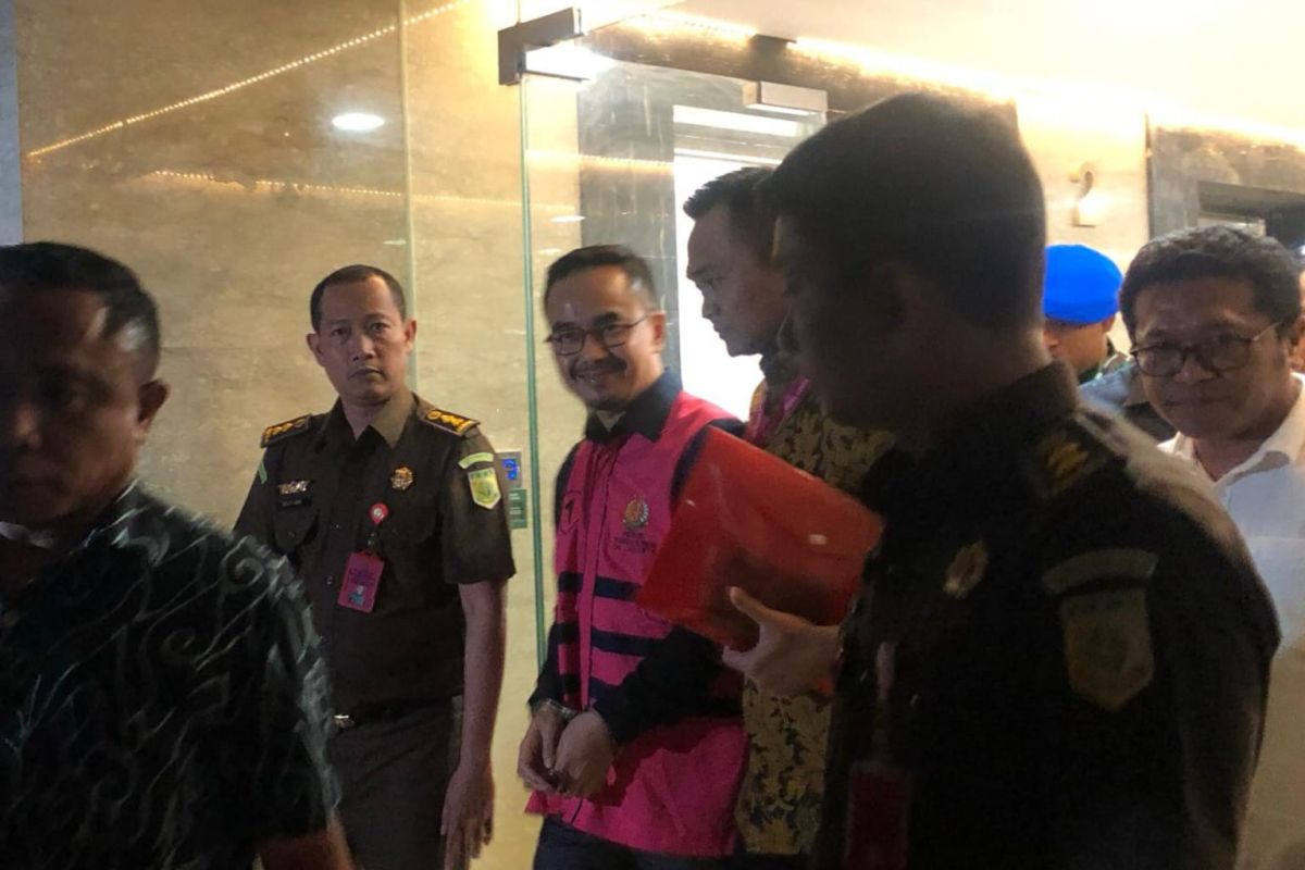 Kejati DKI Jakarta periksa Iwan Henry terkait korupsi di Disbud DKI