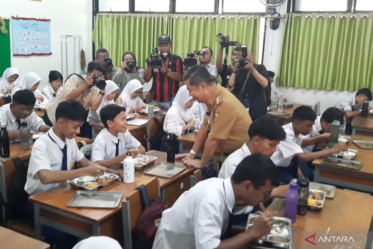 Makan Bergizi Gratis dimulai, berikut jumlah penerima di Jakarta