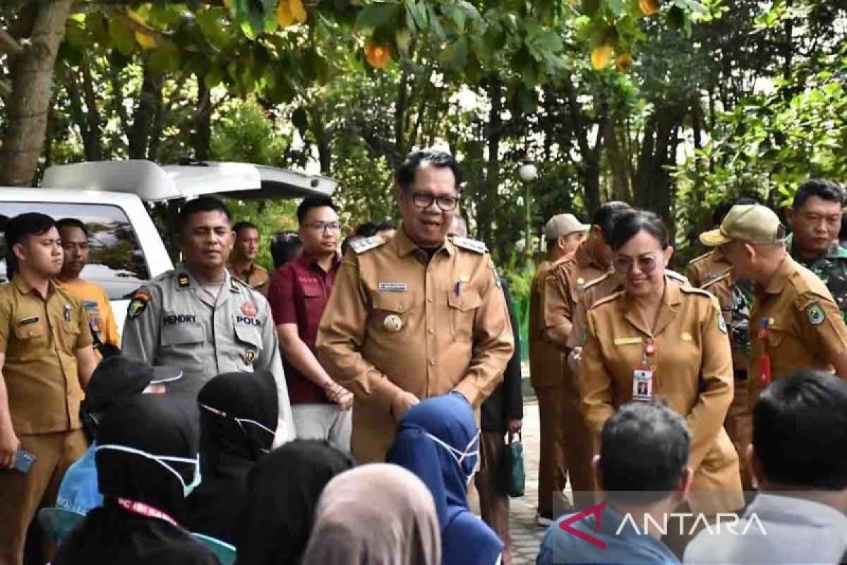 Warga kapuas antusias ikuti pemeriksaan kesehatan gratis pemkab