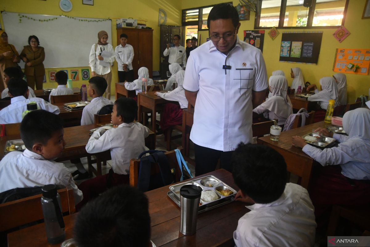 Istana sebut susu dalam menu MBG tidak diwajibkan ada setiap hari