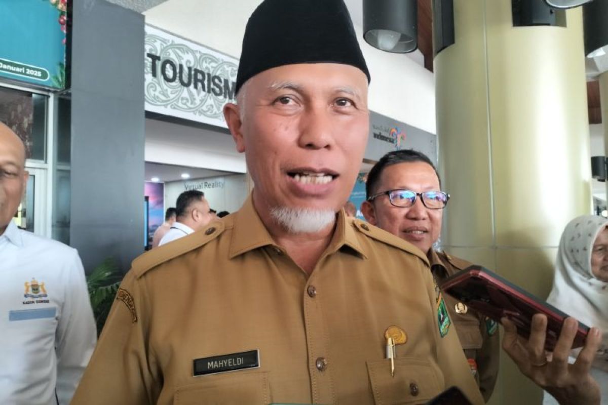 Gubernur ingatkan pemilik kosongkan bangunan di bantaran Sungai Anai