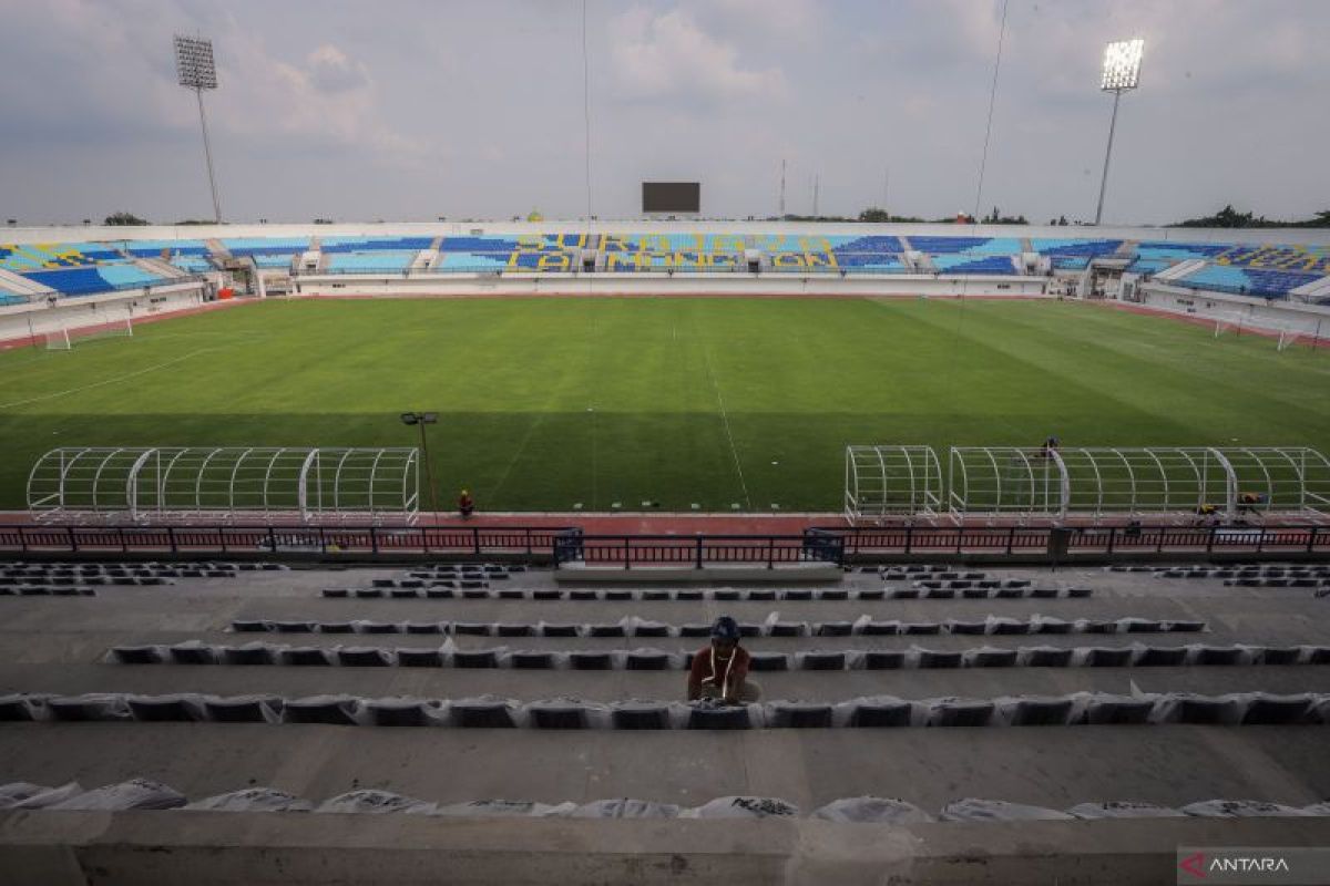 Pembangunan fisik Stadion Surajaya Lamongan rampung akhir Januari