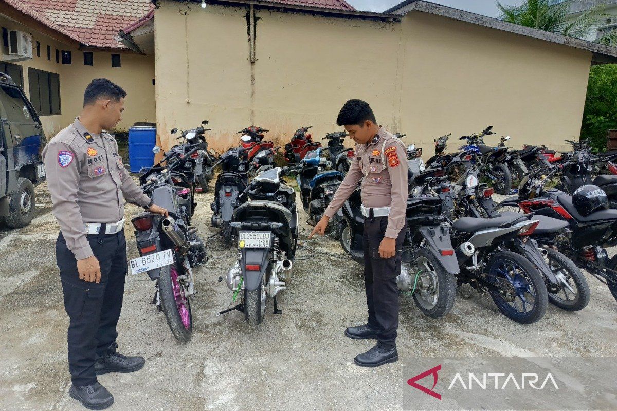 Polres Aceh Barat tindak 35 pengendara balapan liar