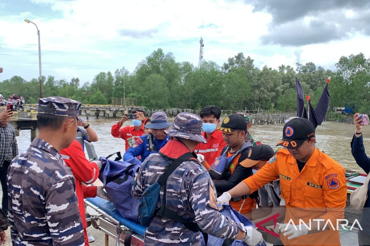 Tim SAR temukan ABK hilang akibat kapal dihantam ombak di Tanjabbar