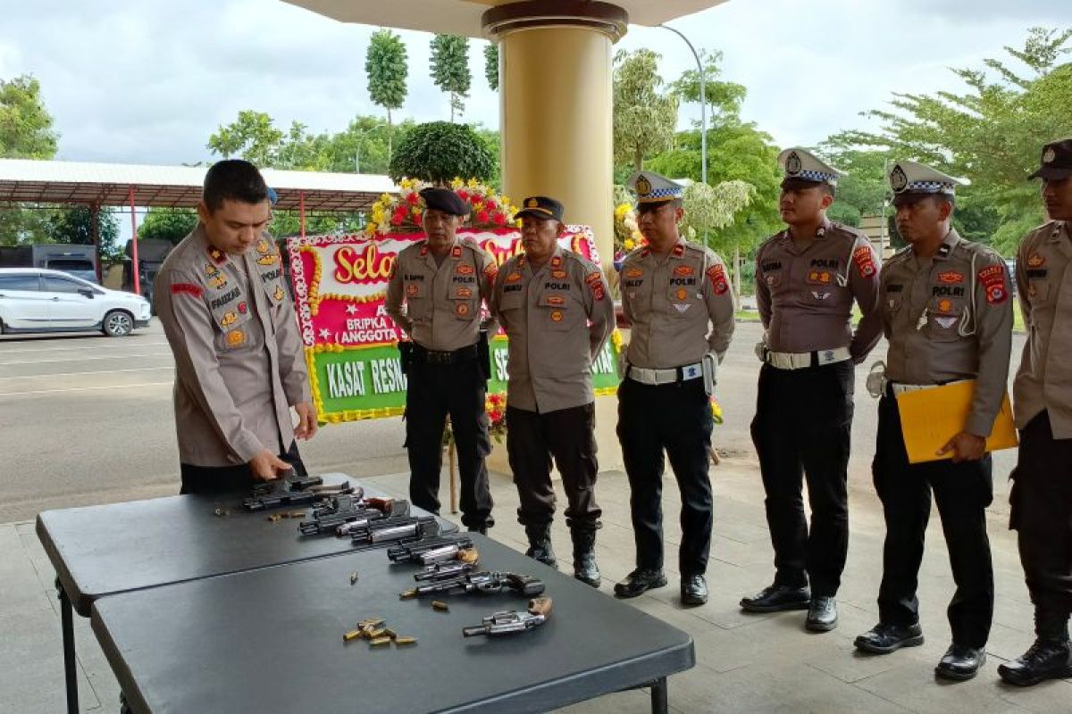 Antisipasi penyalahgunaan senpi, Propam Polres Serang periksa anggota