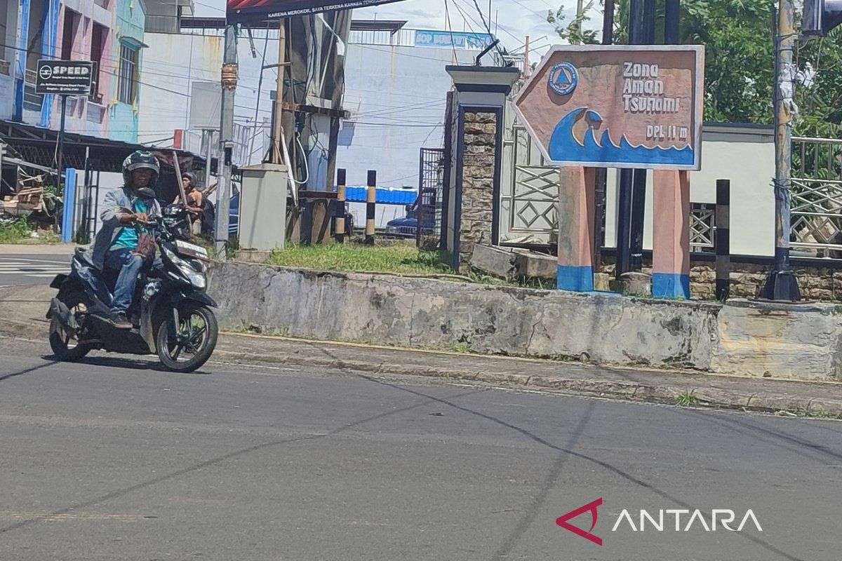 BPBD Bengkulu pasang 75 rambu evakuasi bencana dan sirine tsunami