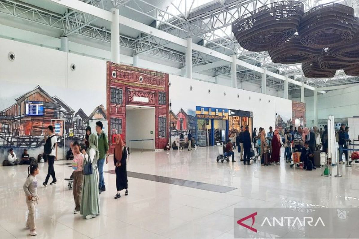 184.206 penumpang lintasi Bandara Syamsudin Noor pada libur akhir tahun