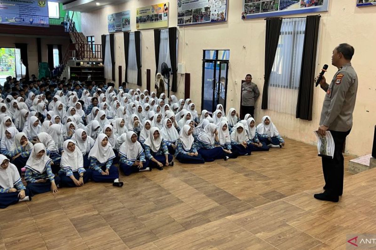 Polresta Banjarmasin sosialisasikan PPDB SMA Taruna Kemala Bhayangkara