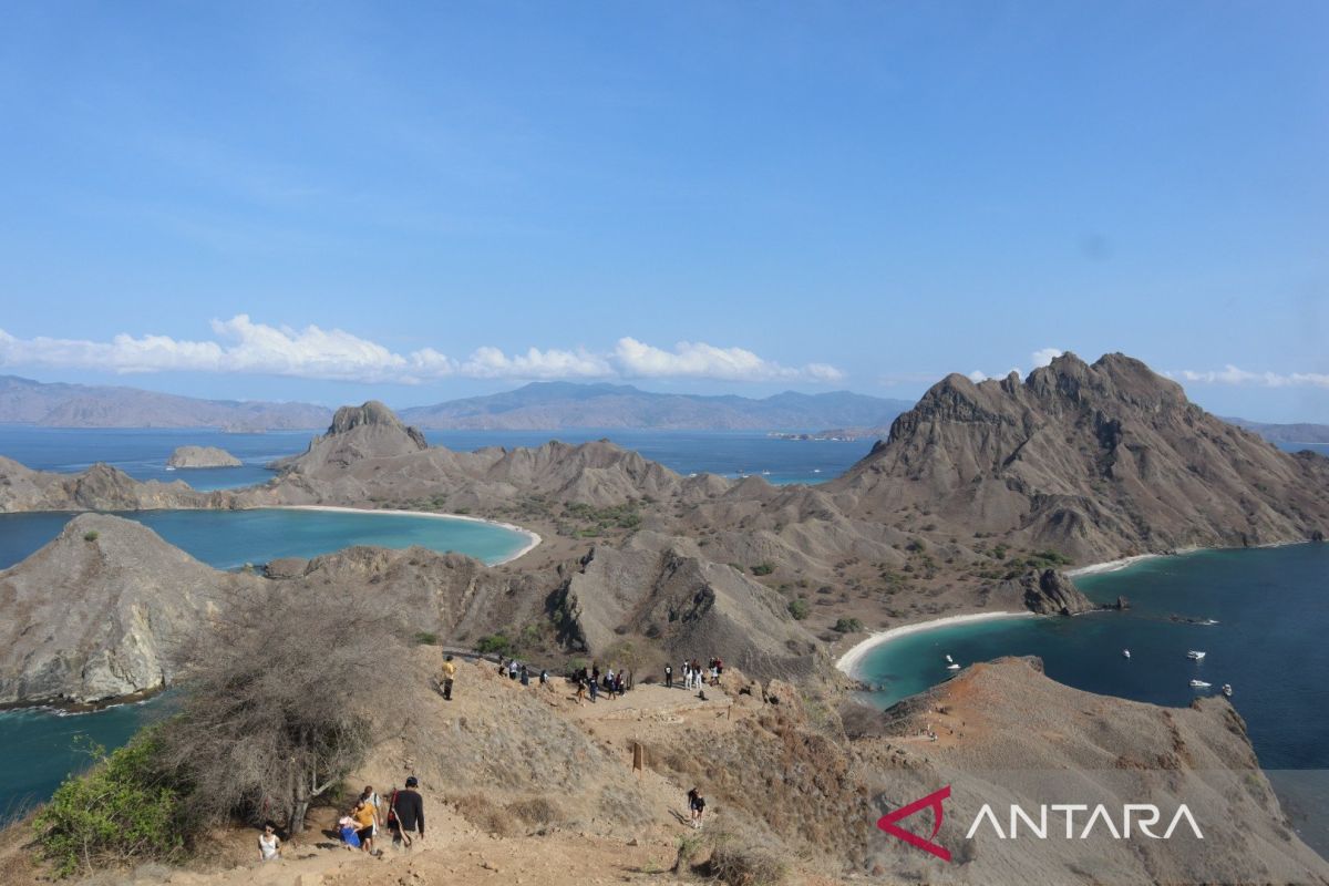 Taman Nasional Komodo catat 334.206 kunjungan wisatawan selama 2024