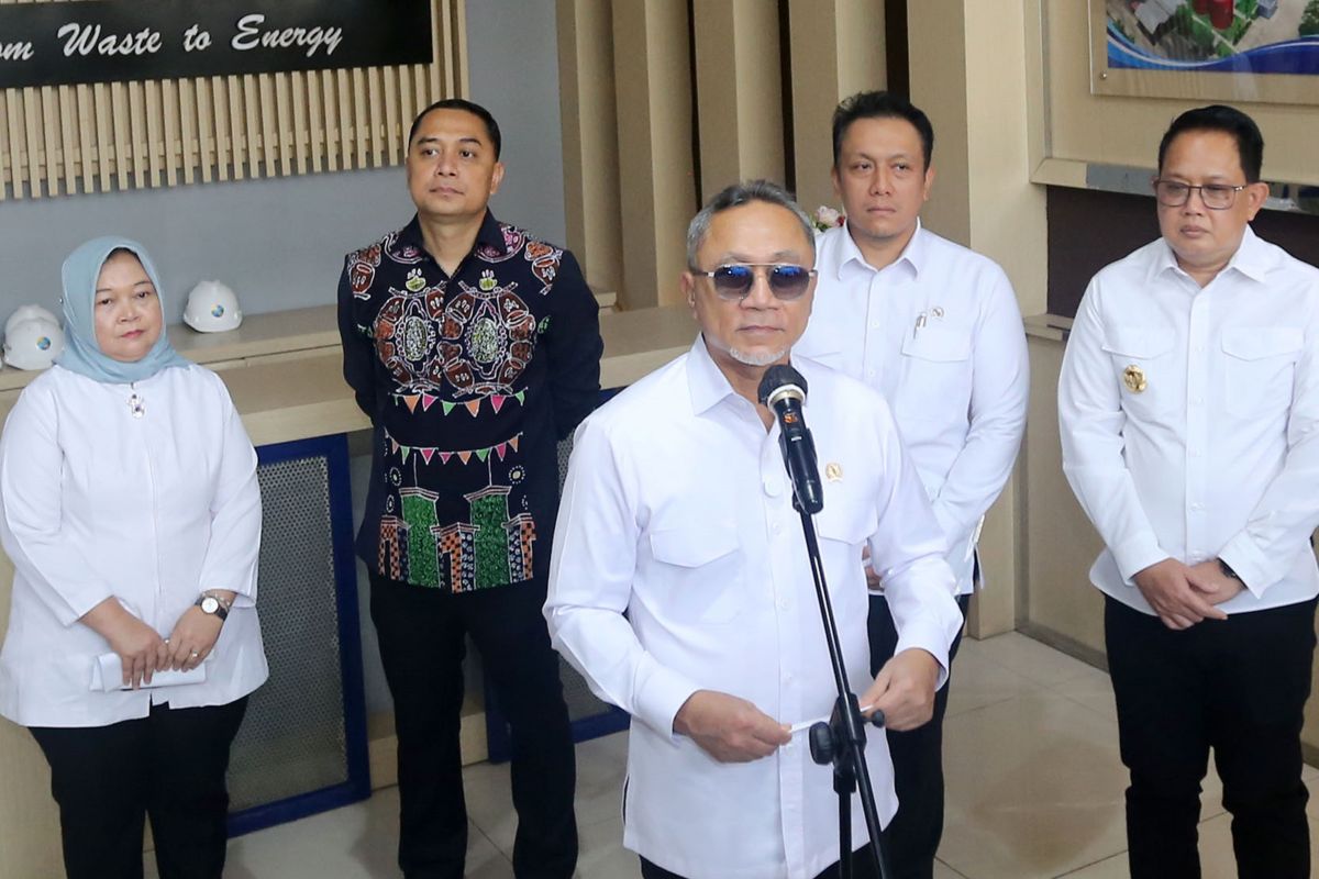 Menko Pangan minta semua daerah adopsi kelola sampah jadi listrik