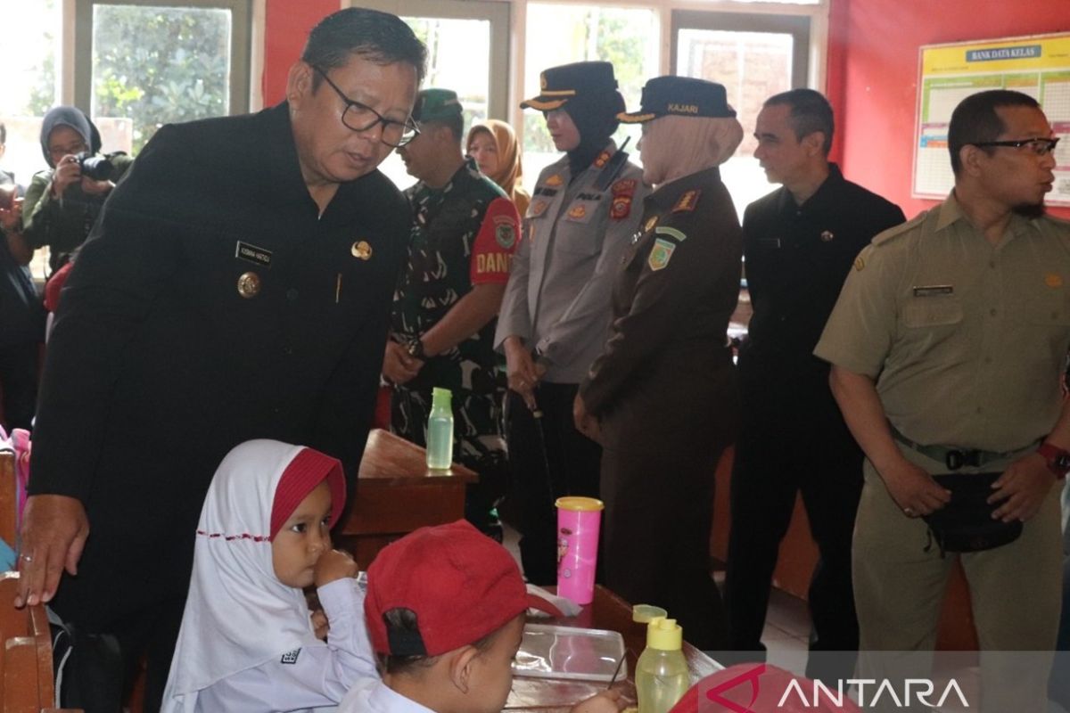 Pemkot Sukabumi terapkan program makan bergizi gratis di empat SD