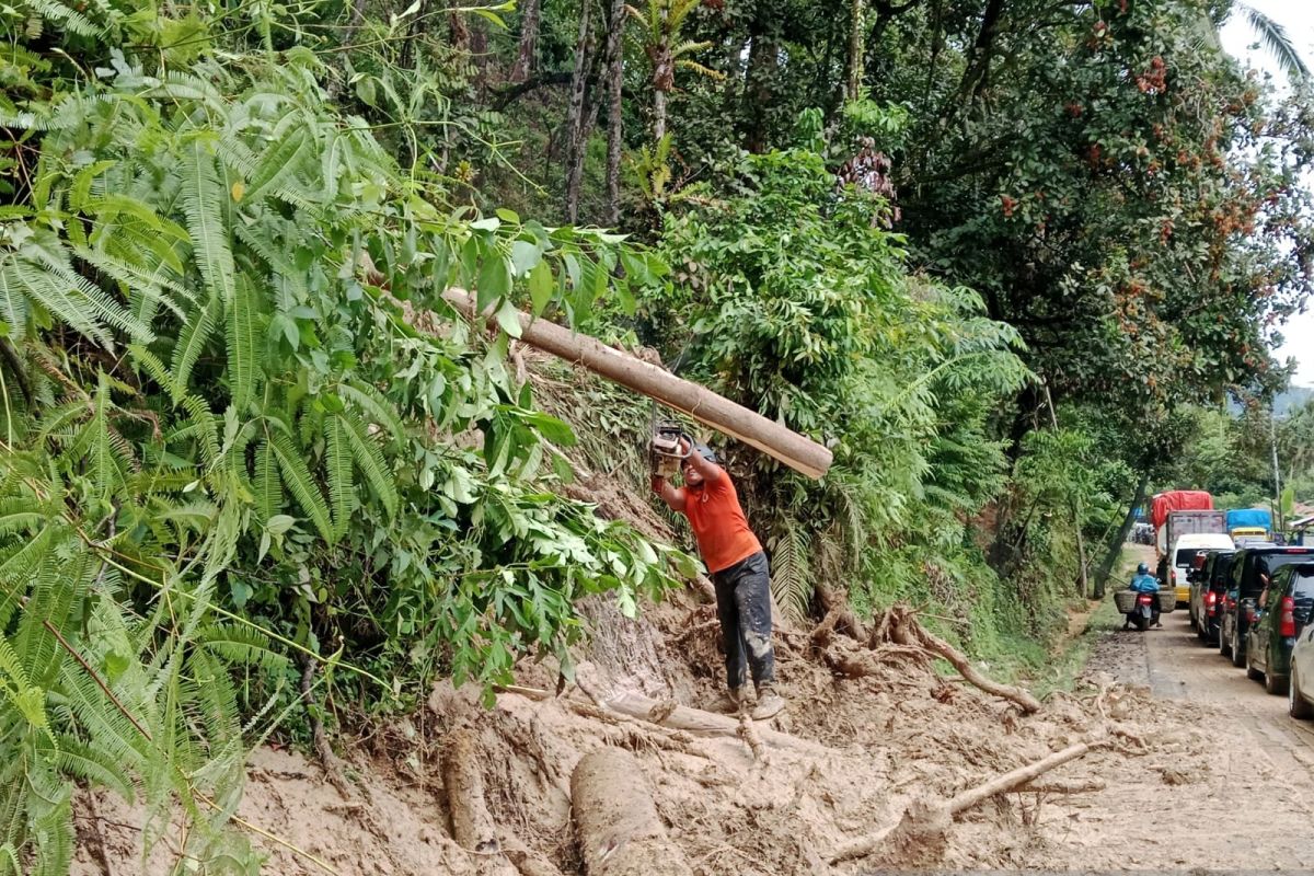 Sebanyak 1.089 kepala keluarga terdampak banjir Pesisir Selatan Sumbar