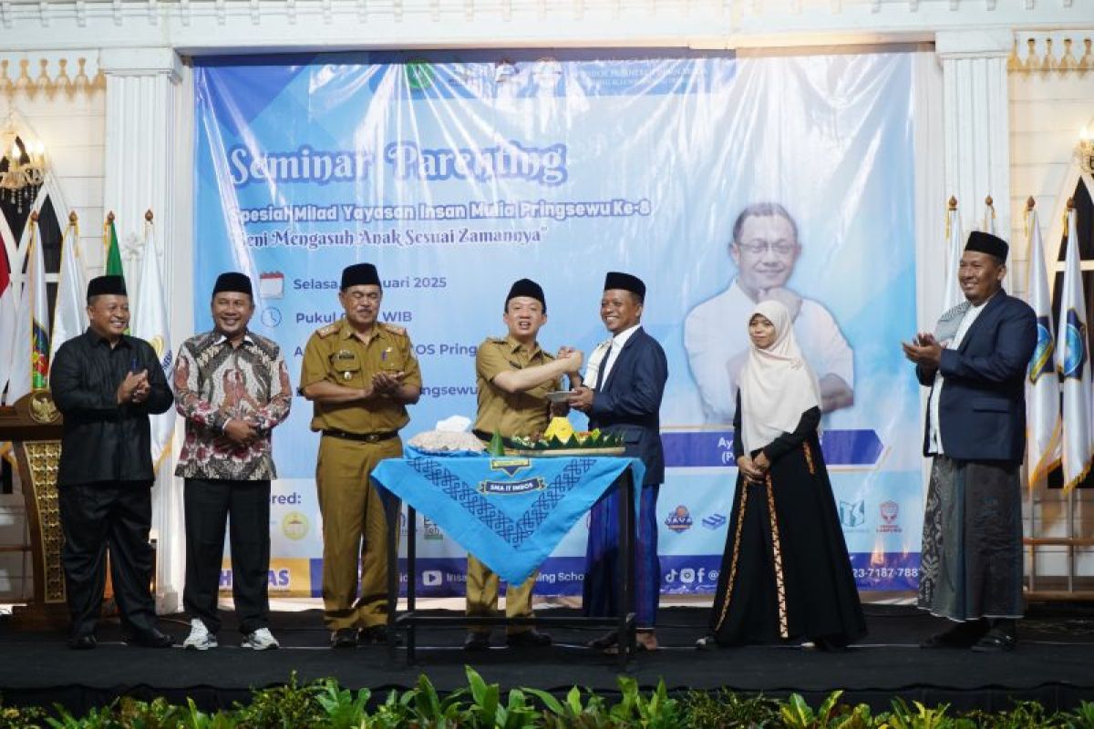 Pj Bupati Pringsewu buka seminar parenting Yayasan IMBOS