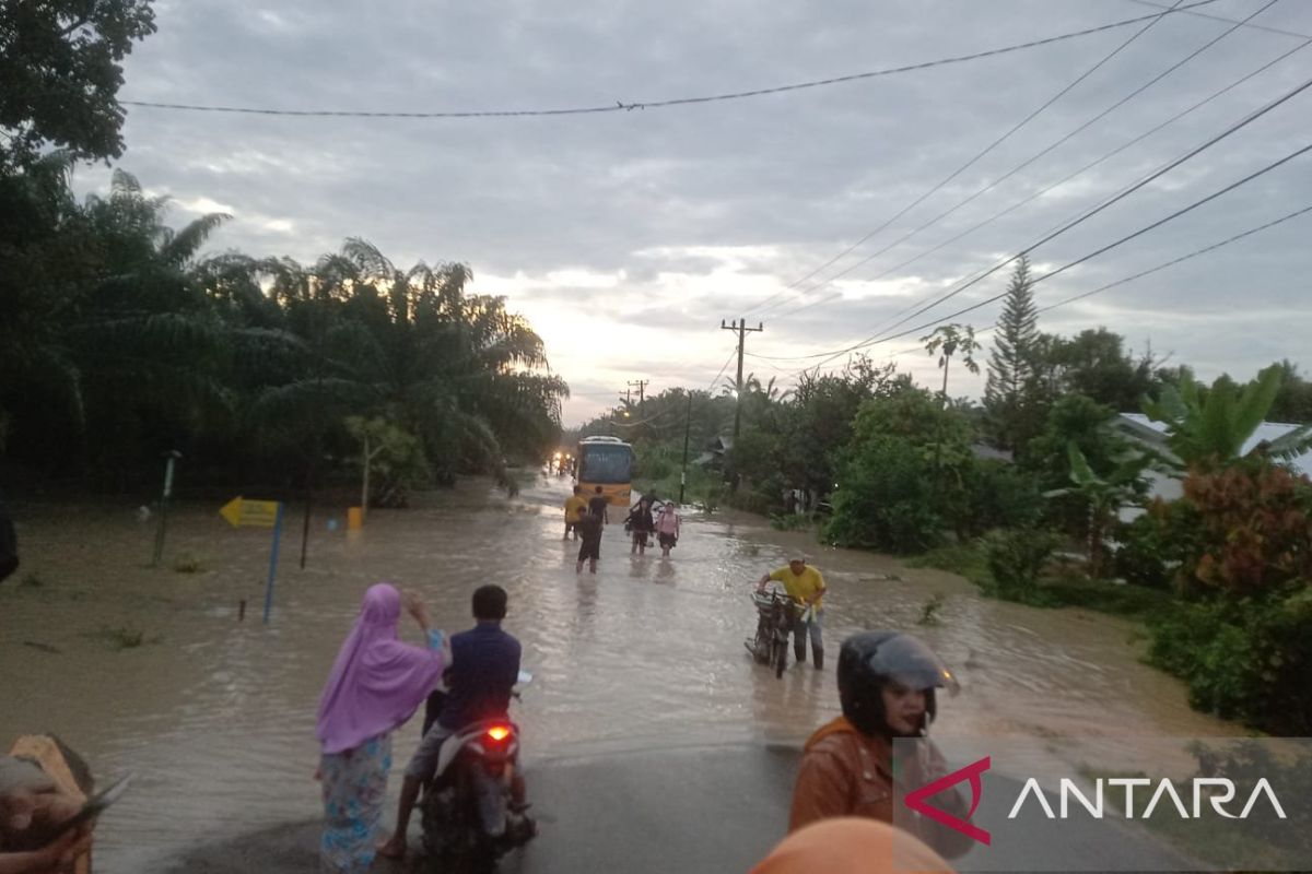 Tidak ada korban jiwa banjir tanggul jebol di Serdang Bedagai