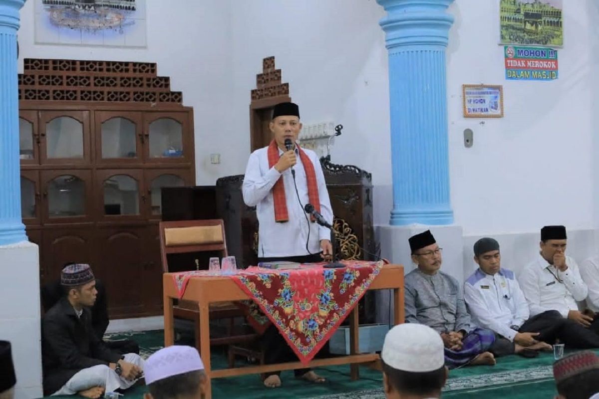 Sabar AS awali safari subuh di Masjid Raya Kampung Nan VI Koto Randah