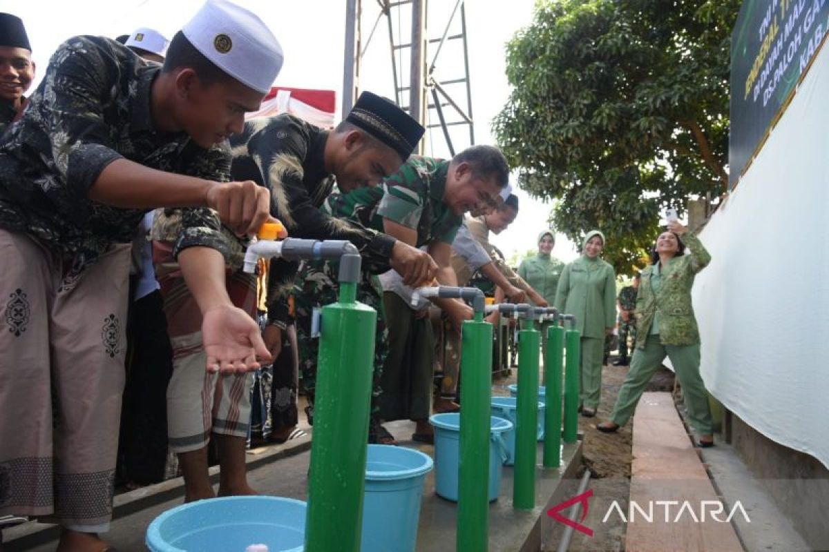 Kasad resmikan sumur bor Ponpes Madinatuddiniyah Darul Huda di Aceh Utara