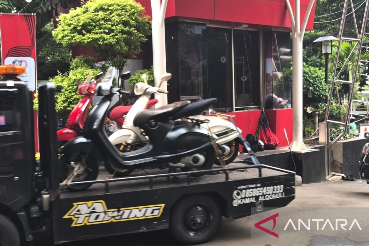 KPK sita tiga Vespa senilai Rp1,5 miliar