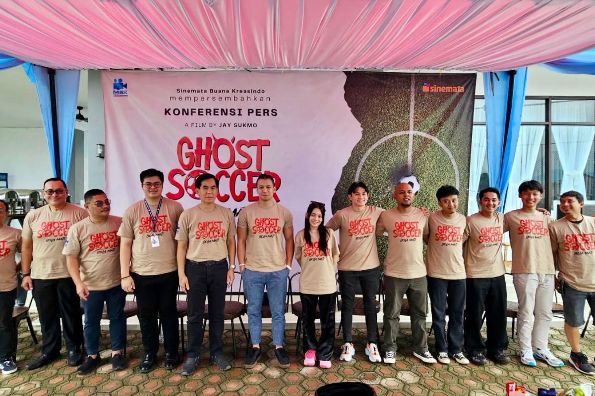 Samuel Rizal main film horor komedi, Ghost Soccer: Bola Mati