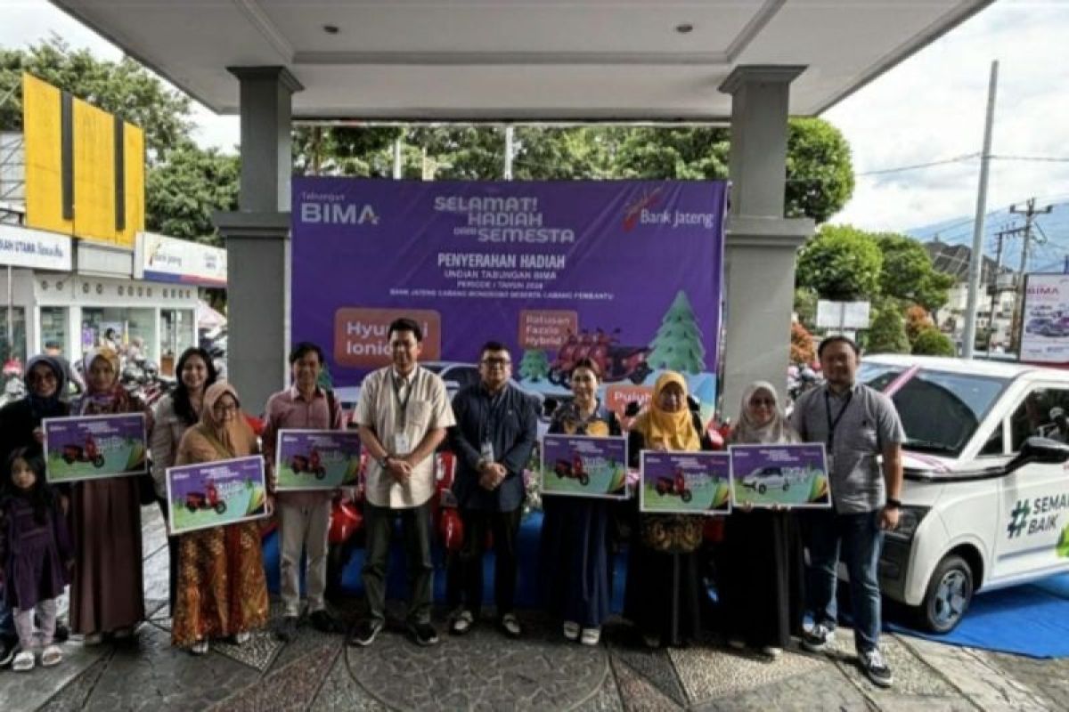 Bank Jateng Wonosobo serahkan "Hadiah dari Semesta" Tabungan Bima