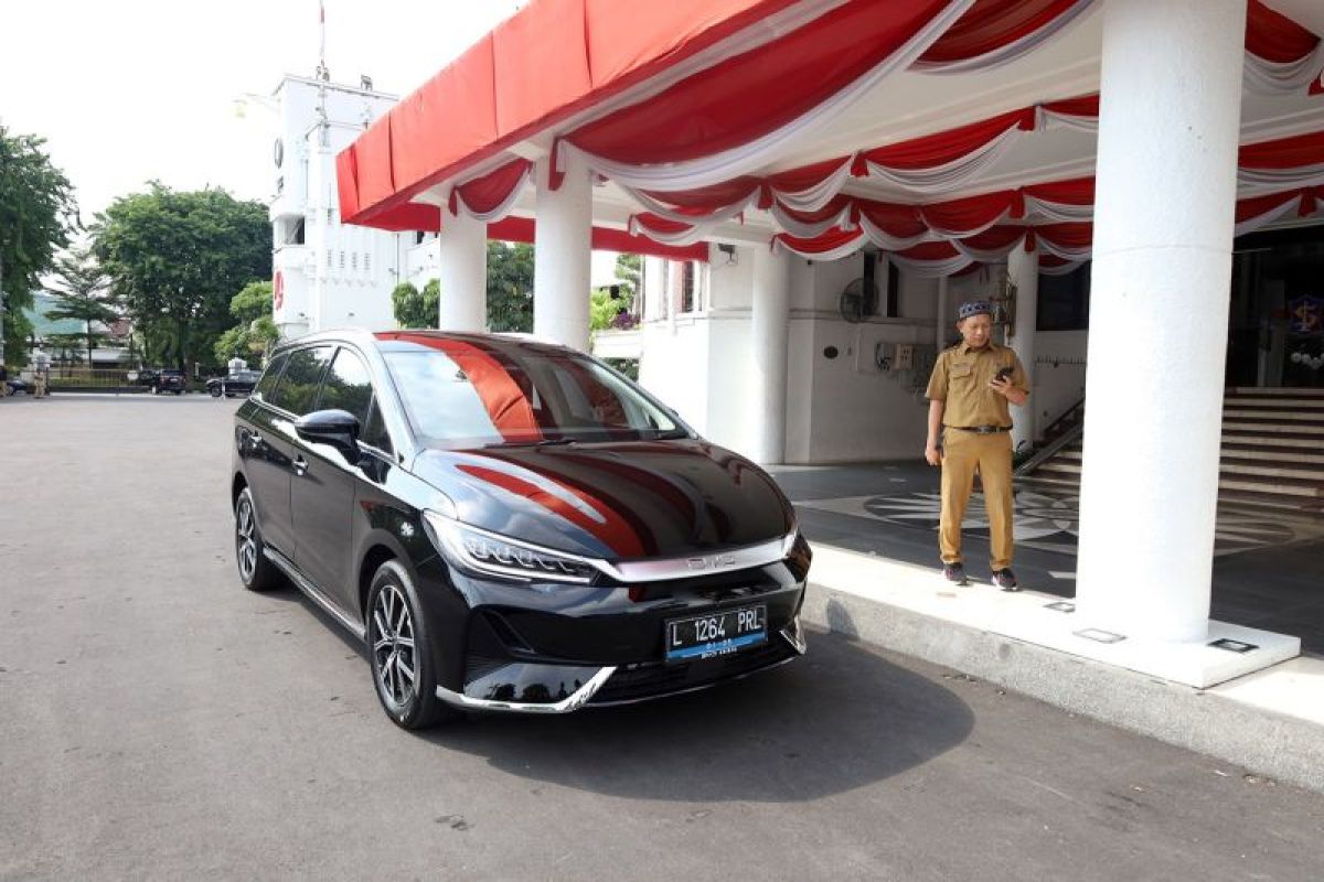 Pemkot Surabaya upayakan pengadaan 42 mobil listrik kepala dinas