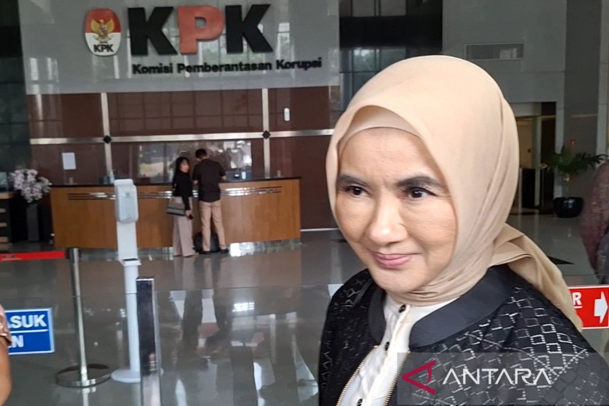 Mantan Dirut Pertamina Nicke Widyawati diperiksa KPK