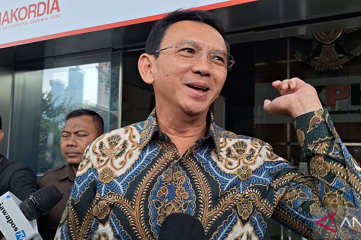 KPK periksa Ahok soal kerugian Rp5,4 triliun dalam pengadaan LNG