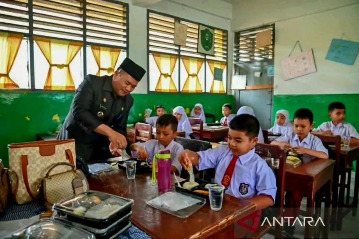 1.920 siswa di Kota Padangsidimpuan siap mendapatkan MBG