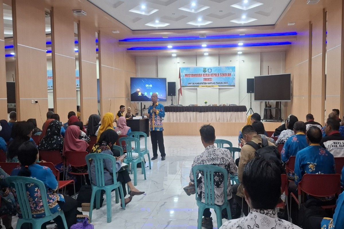 Tingkatkan kualitas pendidikan, MKKS SMP Kapuas bahas ragam perkembangan