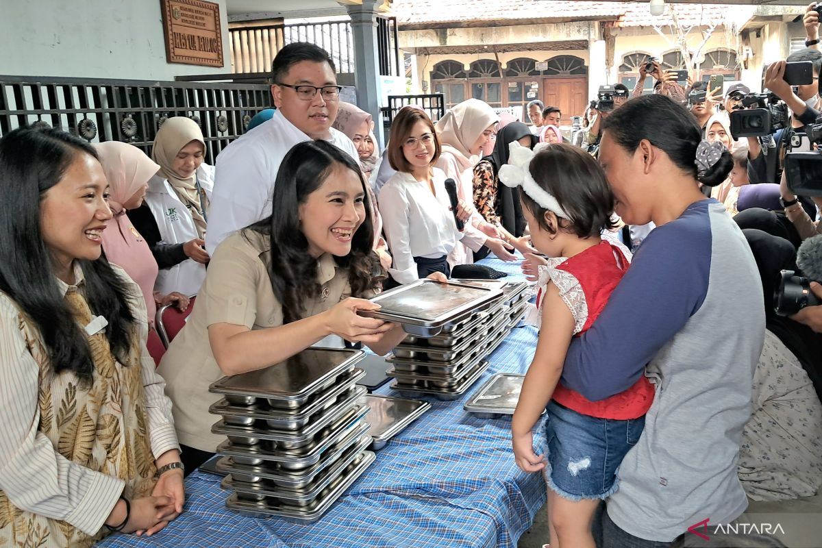 Wamendukbangga: Program MBG untuk ibu hamil hingga balita cegah stunting