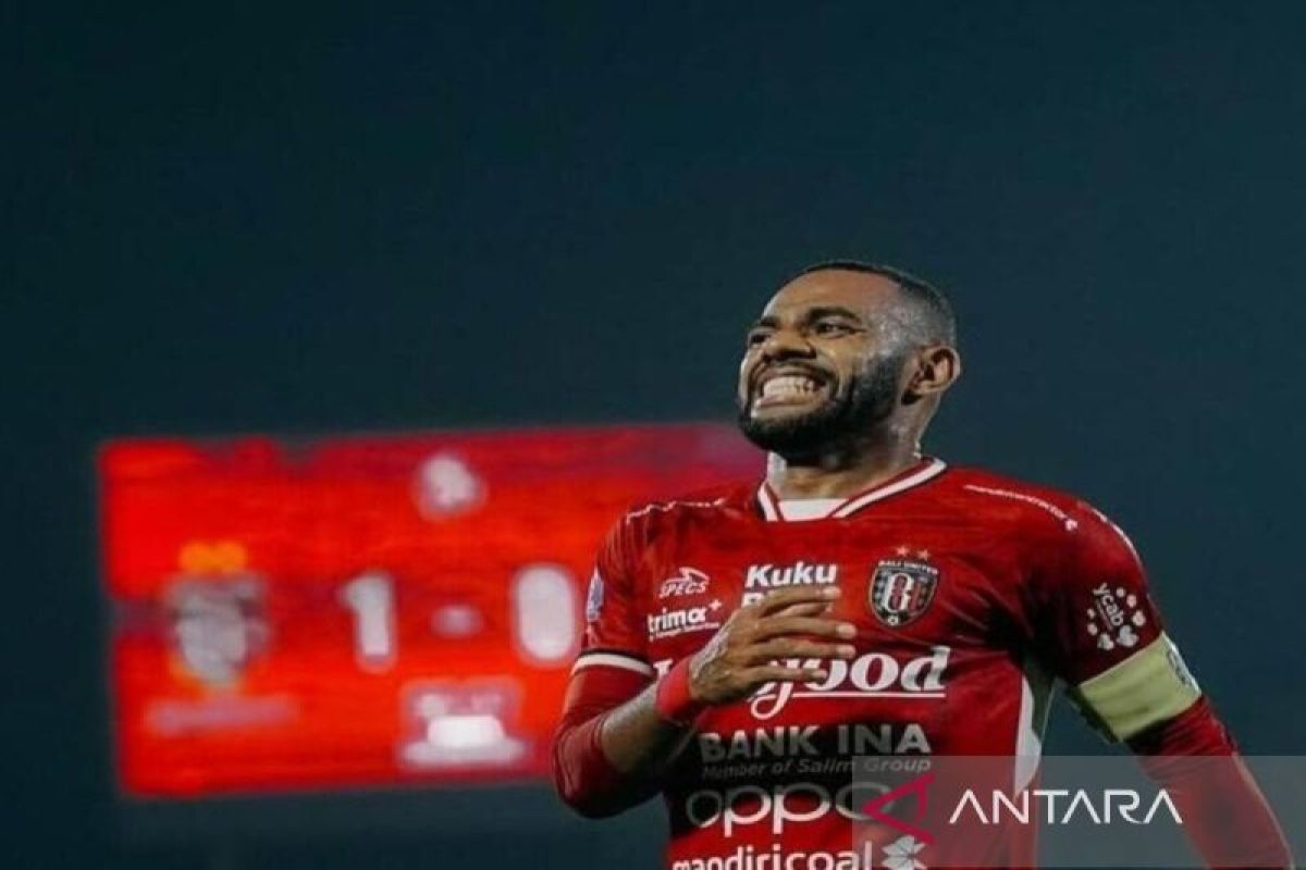 Pemain Bali United laporkan serangan rasisme melalui media sosial