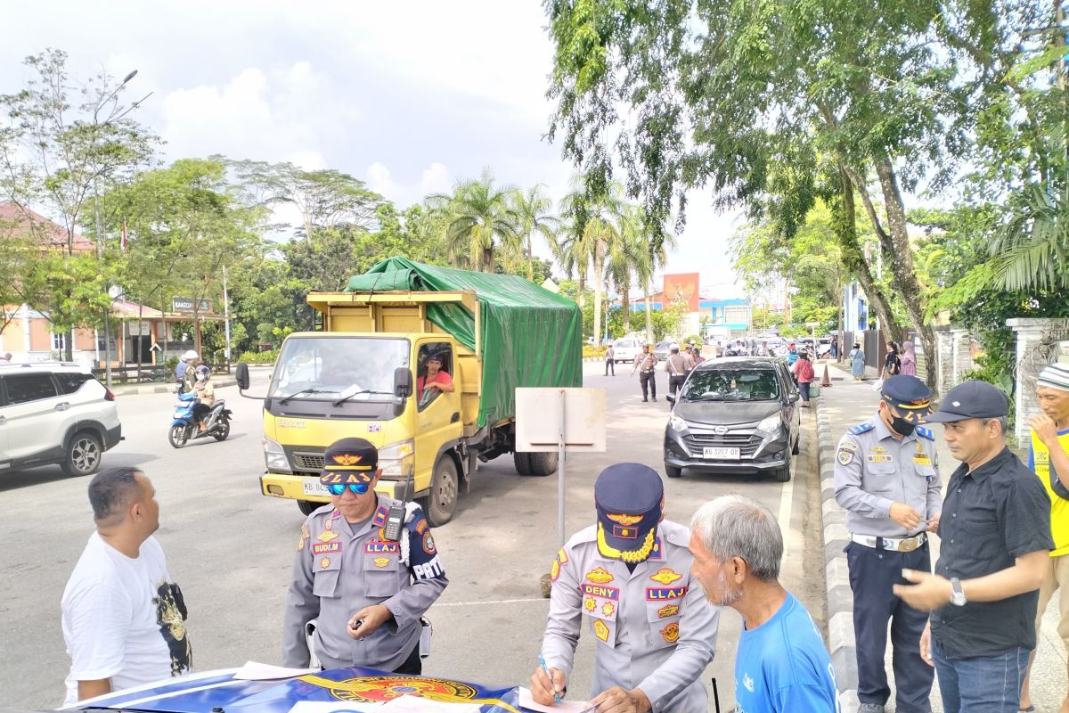 Kota Pontianak keluarkan SE keselamatan berkendara