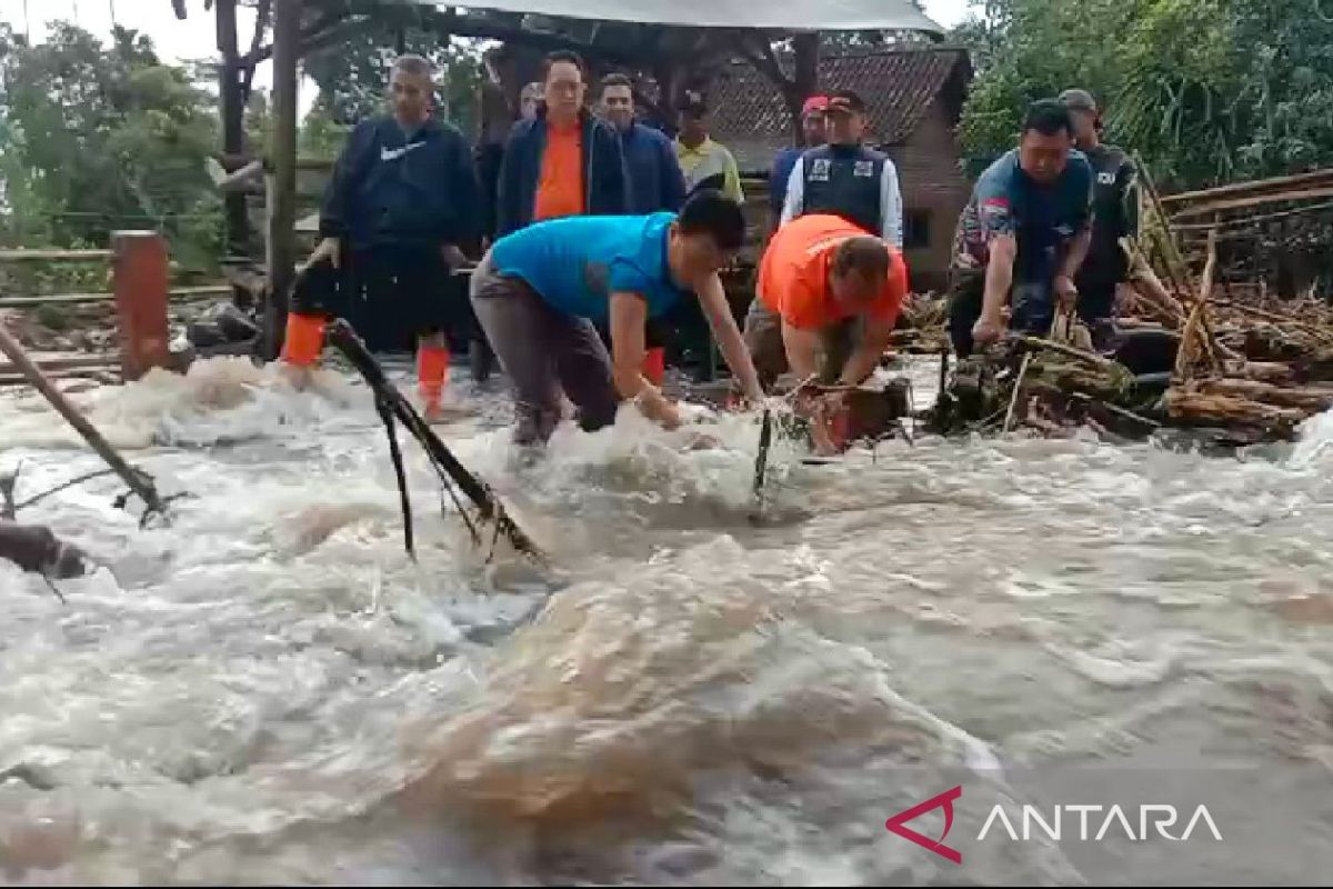 Pemprov Jatim segera rehabilitasi rumah terdampak banjir di Bondowoso